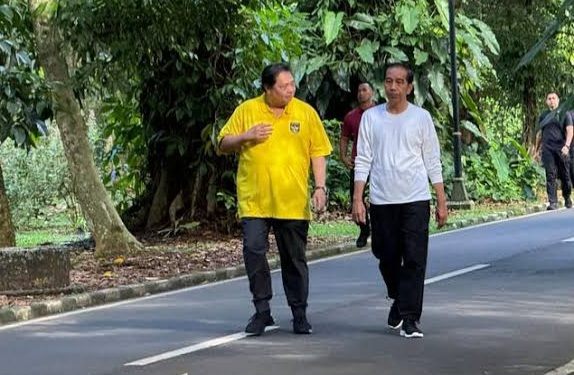 Airlangga Mundur Sehari Setelah Bicara dengan Jokowi 1 Jam Lebih
