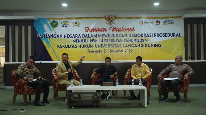 H. Muhammad Adil Jadi Pembicara Seminar Nasional di Unilak