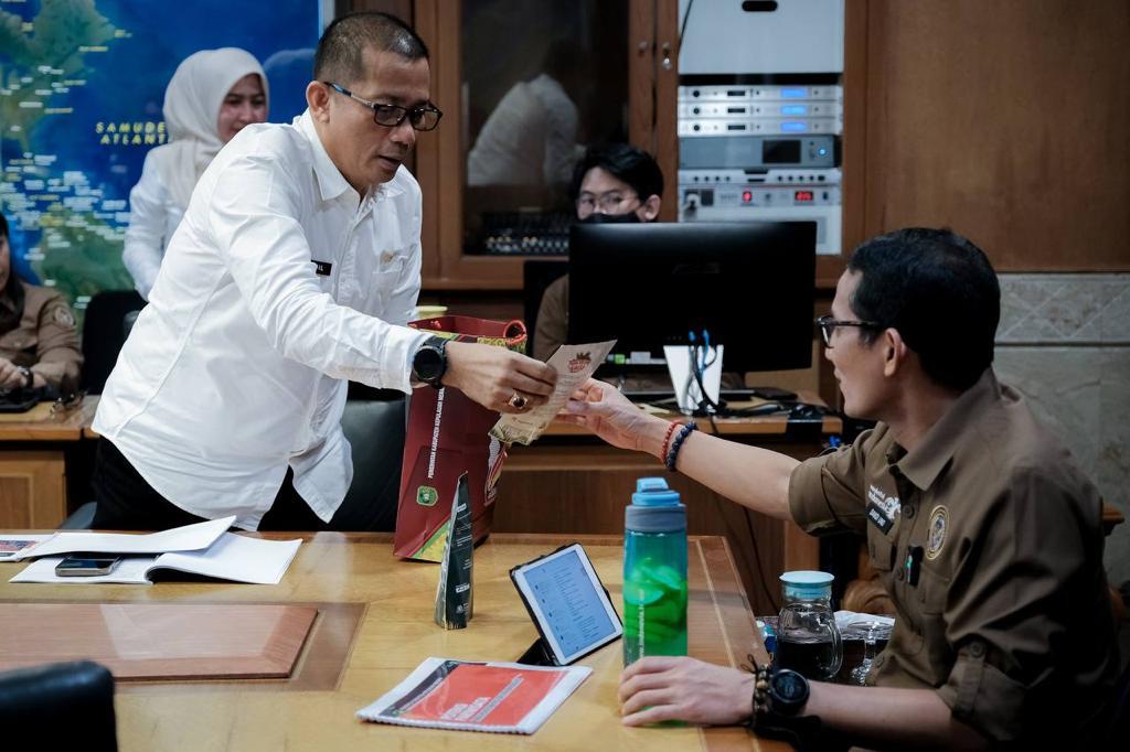 H. Muhammad Adil Bertemu Kemenparekraf Untuk Perkembangan Wisata di Kabupaten Kepulauan Meranti