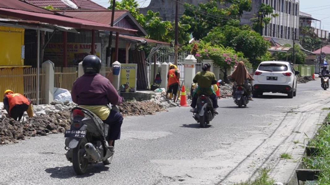 Ruas Jalan di Pekanbaru Rusak Dampak Pengadaan Air Bersihd