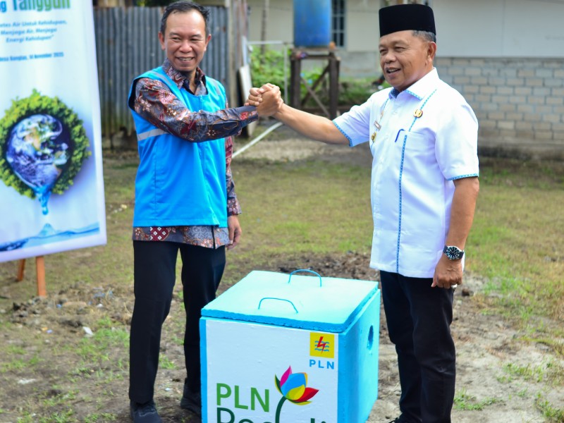 Pemkab Kepulauan Meranti Terima Program TJSL Dari PT. PLN (Persero) UIP Sumatera Bagian Tengah