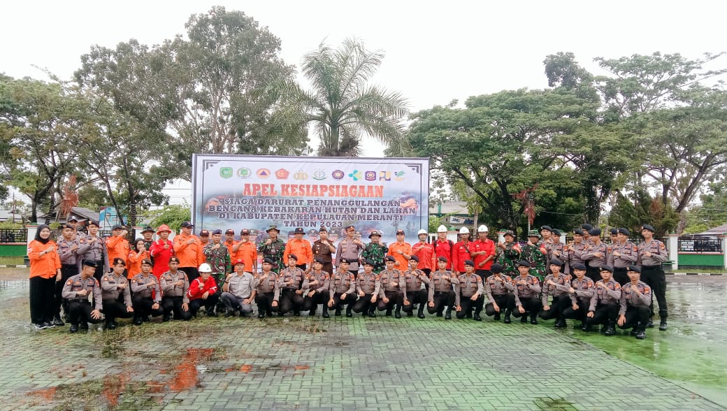 H. Muhammad Adil Pimpin Apel Siaga Penanggulangan Kebakaran Hutan dan Lahan di Kabupaten Kepulauan Meranti