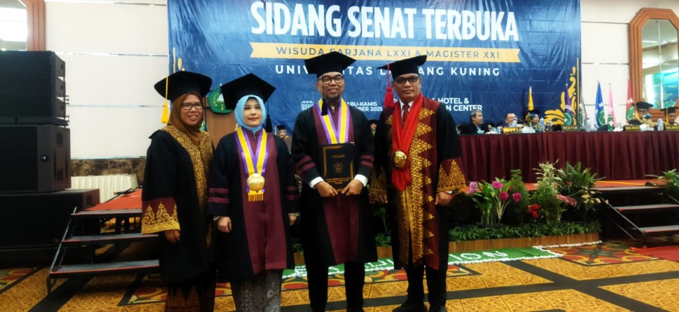 Dari Wakil Rakyat, Pasangan Suami Istri, Hingga Relawan Disabilitas, Wisuda Unilak Terasa Istimewa.