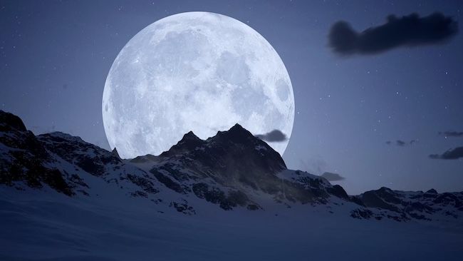 Fenomena Langit Februari 2025: Snow Moon, Parade Planet, hingga Venus Bersinar Terang