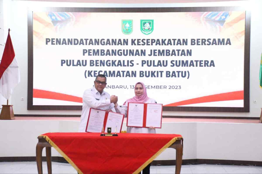 Bupati Bengkalis dan Gubri Teken Kesepakatan Pembangunan Jembatan Sungai Pakning-Pulau Bengkalis