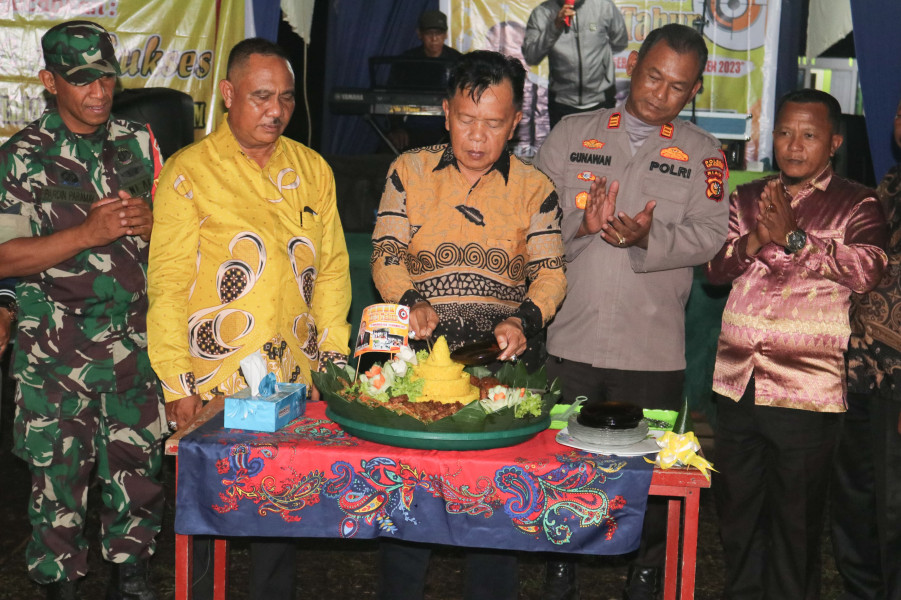 HUT Media Target Riau Ke 3 Tahun Menyantuni Anak Yatim dan Kaum Dhuafa