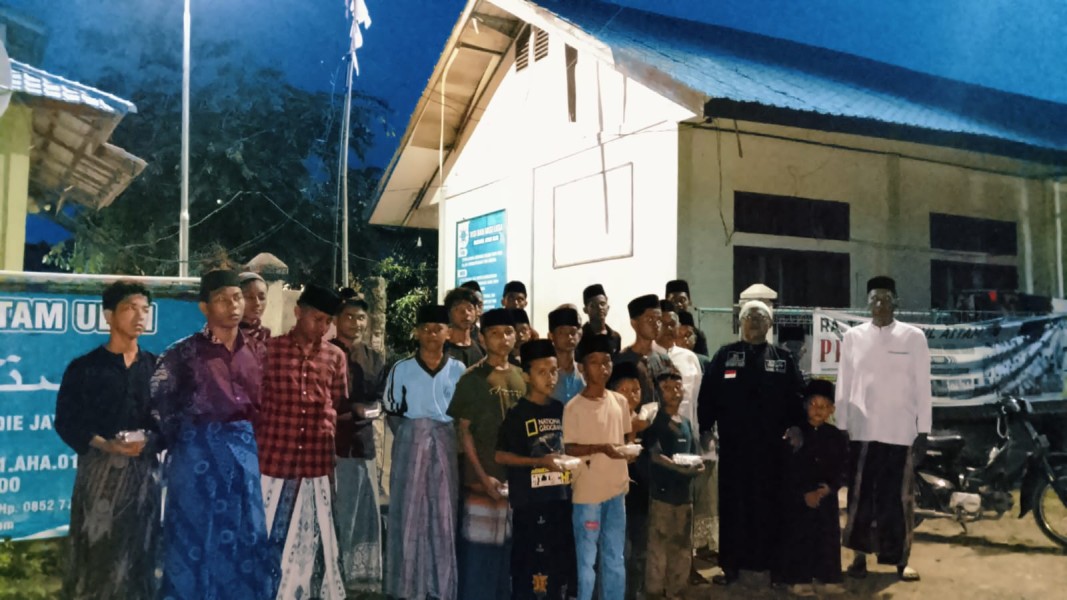 Jumat Berkah Sambangi Masjid Baitul Aman dan Pesantren Yatim-Piatu Yayasan Bustanul Aiman