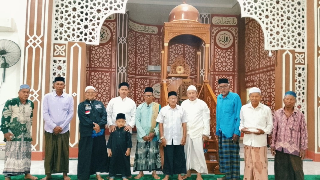 Masjid Madinah Japakeh  Meriahkan Jum’at Berkah Subuh di Meurah Dua