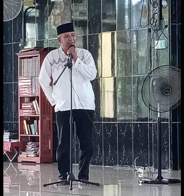 Bersama Jemaah Mesjid Al Alim Balai Kayang Siak Sri Indrapura, IKBSB Kab.Siak Adakan Peringatan Isra'dan Mi'raj 1443 H