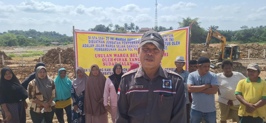 Akses Terputus Dampak Tol Pekanbaru–Rengat, Warga Muara Fajar Timur Unjuk Rasa