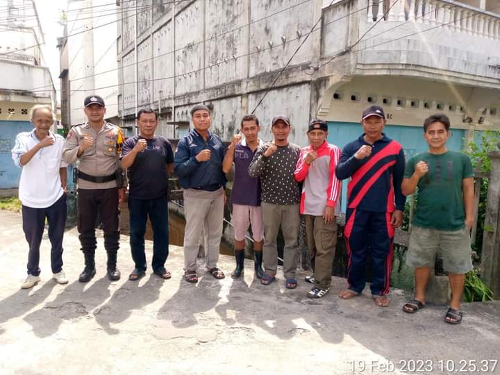 Antisipasi Sampah Kelurahan Selatpanjang Barat Terus Melalukan Pemantauan