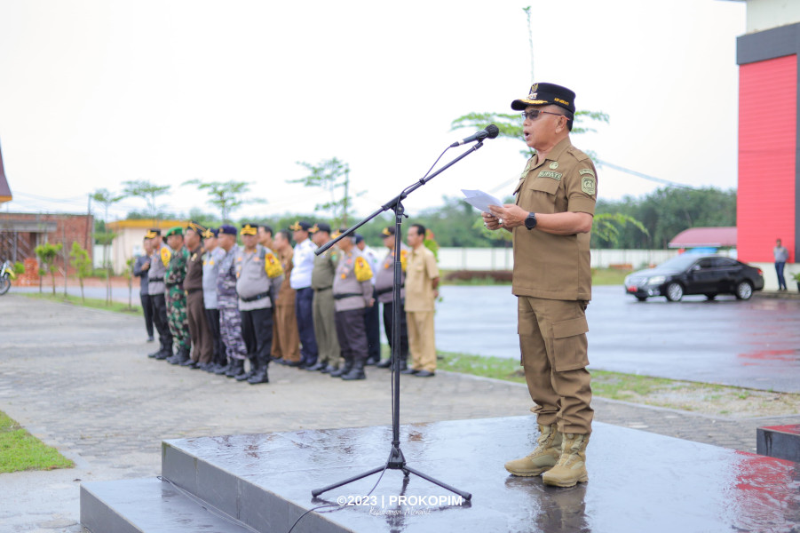 Dukung Kesiapan Pengamanan Kampanye, Plt Bupati Asmar Pimpin Apel Gelar Pasukan Polres Kepulauan Meranti