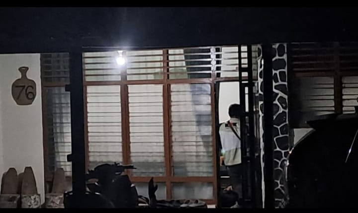 KPK Geledah Sejumlah Rumah Pejabat Terkait Kasus Korupsi Bupati Kuansing