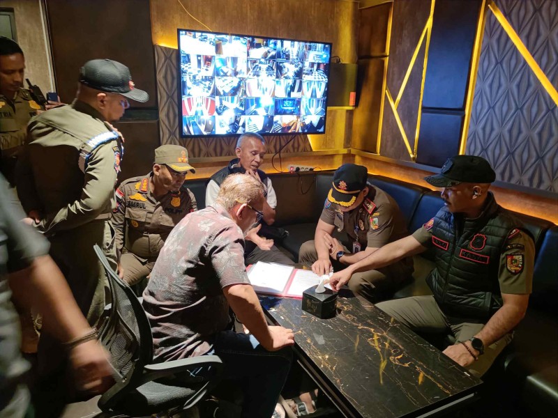 Sidak ke Hiburan Malam D'Poin, Satpol PP Pekanbaru Periksa Izin