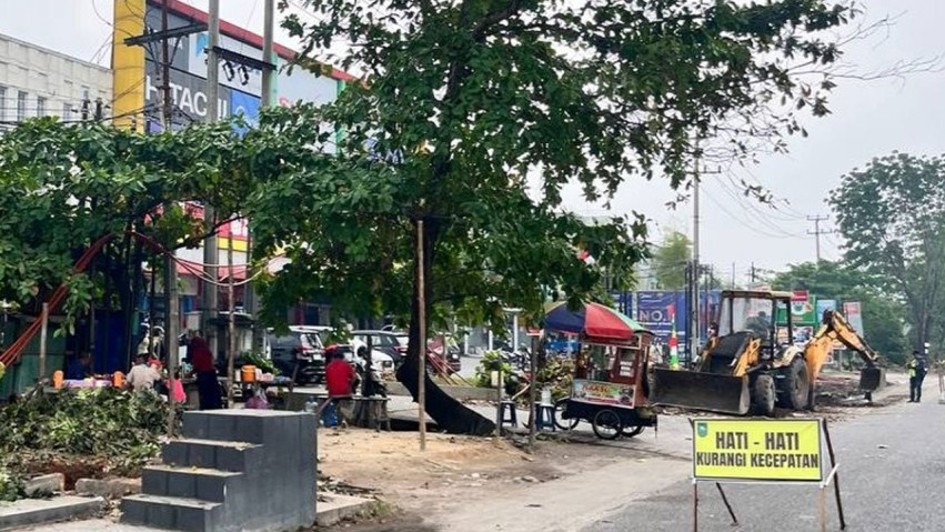 Pelebaran Jalan Tuanku Tambusai Mulai Dilakukan, Setiap Arah Akan Ada Empat Jalur