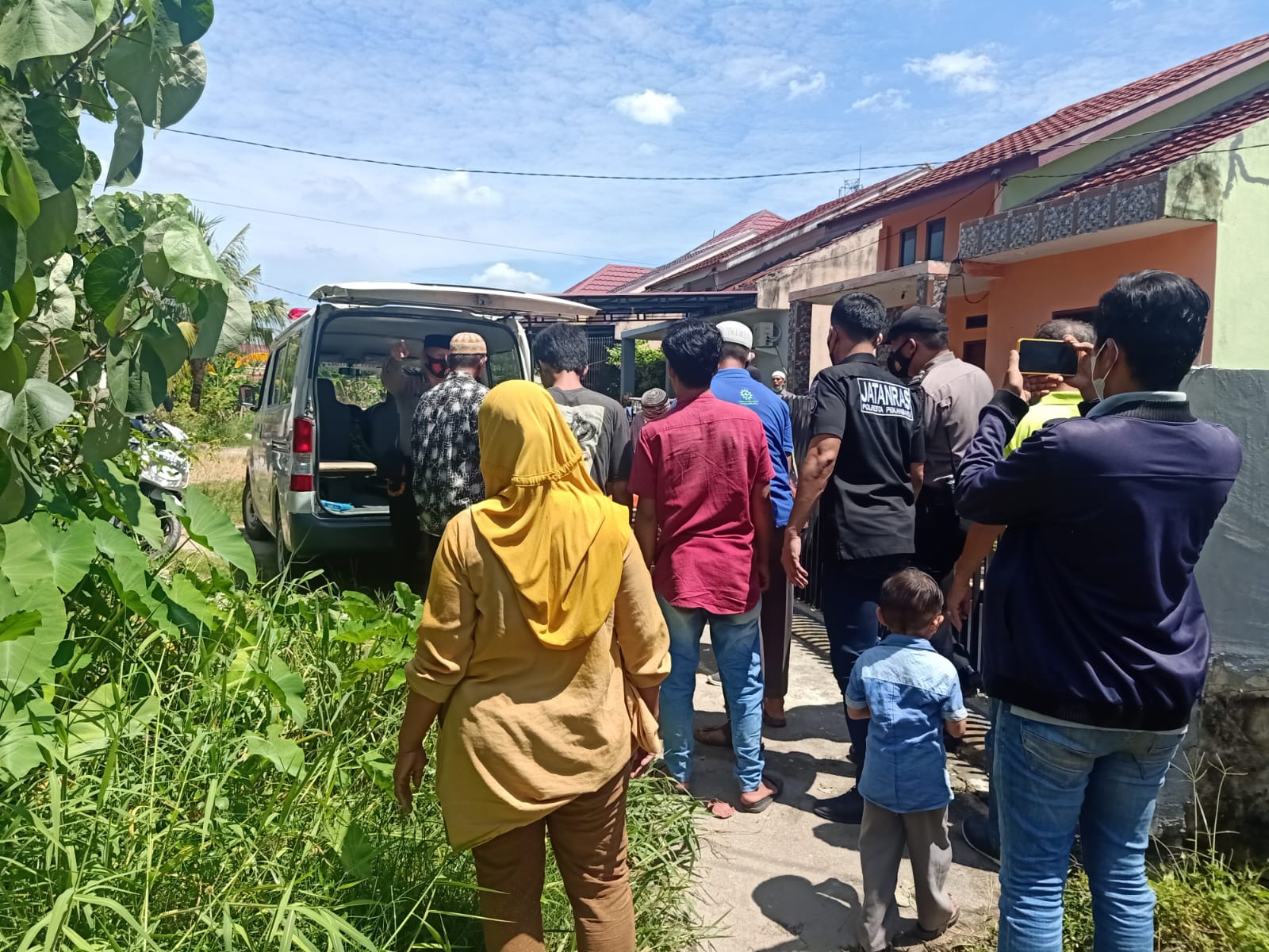 IRT di Pekanbaru Tewas Gantungan Diri, Sempat Sampaikan Pesan Ini ke Suami..