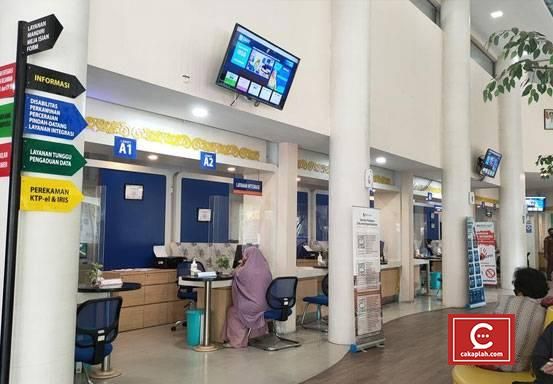 Jangan Percaya Calo, Disdukcapil Pekanbaru Sebut Layanan Administrasi Kependudukan Gratis