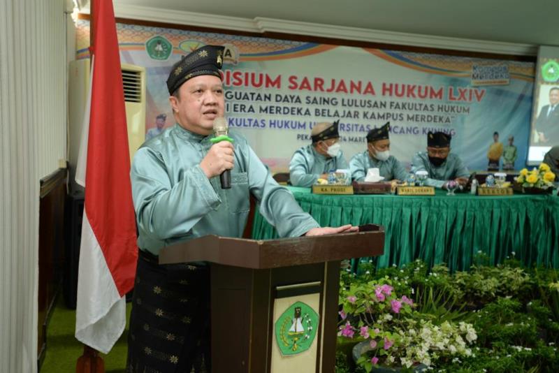 Fakultas Hukum Universitas Lancang Kuning Menggelar Yudisium LXIV