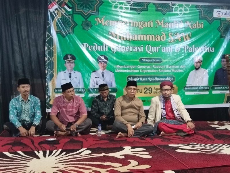 Safari Dakwah KH Ariful Makhali Guncangkan Desa Mekar Sari Makmur: Perkuat Persaudaraan dan Solidaritas Palestina