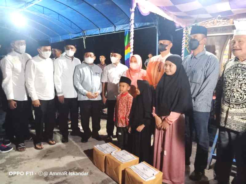 Bersama Bupati Kasmarni, DMDI Bengkalis Serahkan Bantuan Paket Sembako
