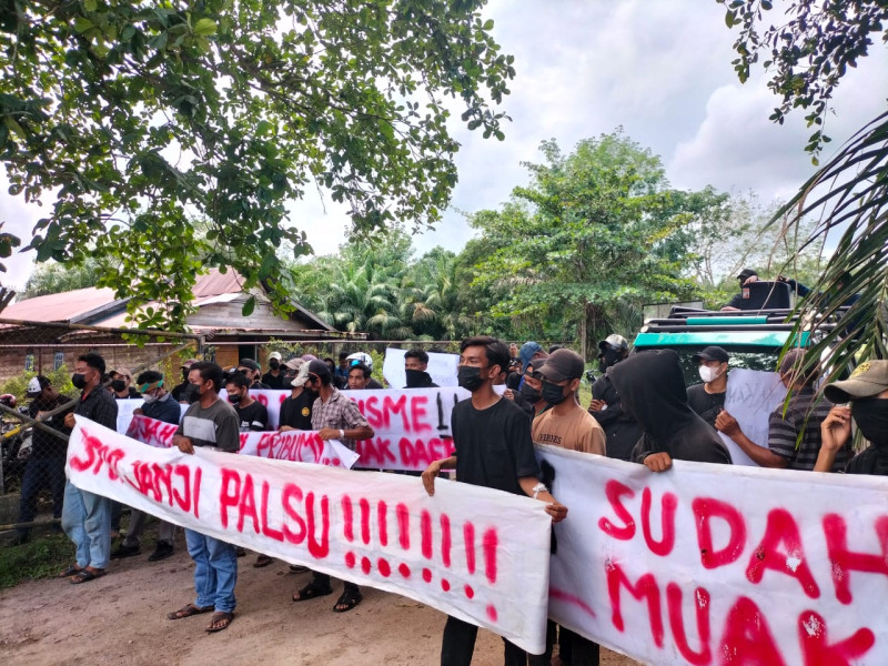 Gerakan Pemuda Merbau Bersatu Gelar Demonstrasi di EMP ITA Terkait Perekrutan Tenaga Kerja Lokal