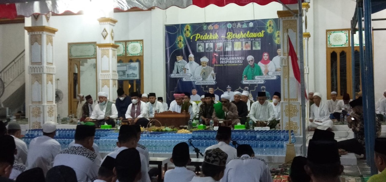 Sempena Hari Pahlawan 2021 di Pedekik, Sholawat Nabi Berkumandang di Halaman Masjid Sabilillah