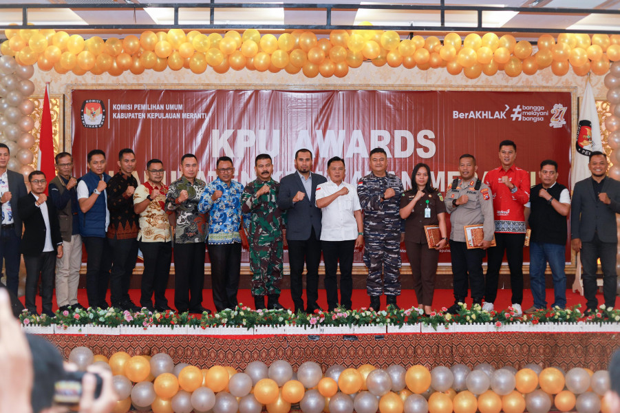 Plt Bupati Hadiri KPU Meranti Award 2024