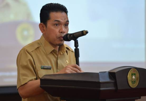 Target Dua Pekan, Disdik Riau: 31 Sekolah Wajib Kembalikan Kelebihan Bayar Seragam