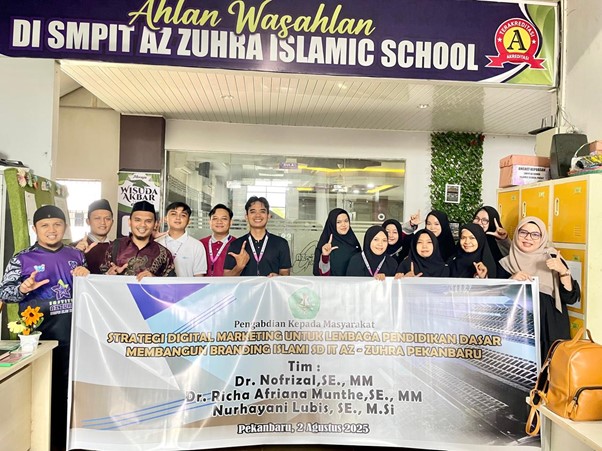 Dosen Pascasarjana Unilak Edukasi Guru SD IT Az Zuhra tentang Strategi Digital Marketing dan Branding Islami