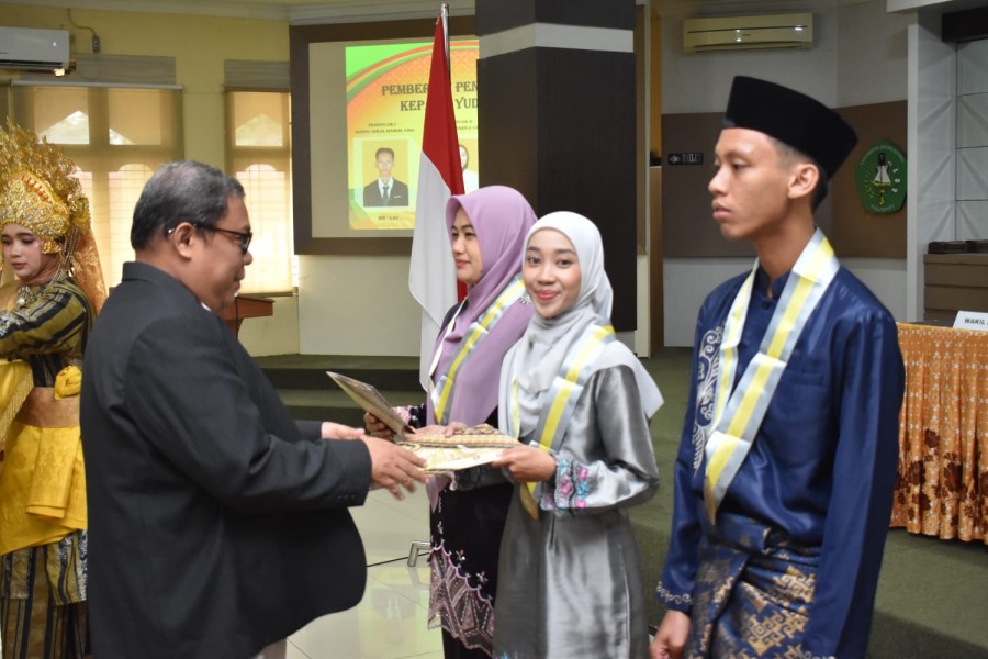 Ini Pesan Wakil Rektor I Unilak Dr Zamzami Bagi Lulusan Fahutsains