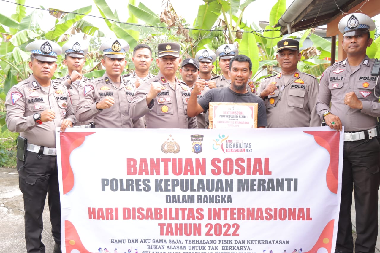 Peringati HDI, Polres Meranti Salurkan Bansos kepada Penyandang Disabilitas