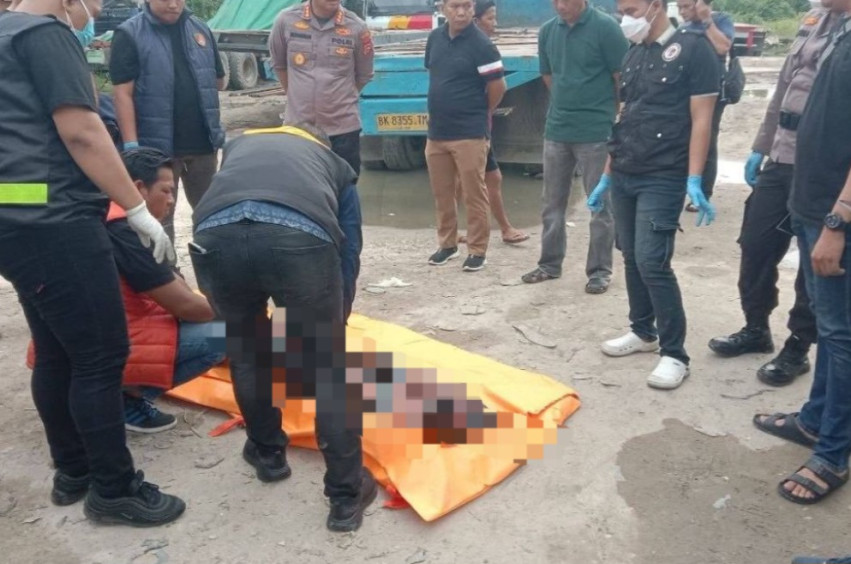 Mayat Pria Ditemukan Dalam Truk di Pekanbaru, Wajah Dilakban, Tangan Terikat