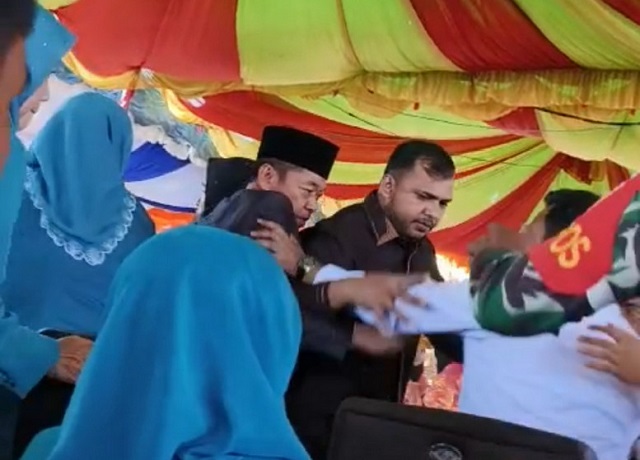 Penjelasan Bupati Rohil, Wabup seperti Kesurupan Minta Pelantikan Pj Penghulu Dibatalkan