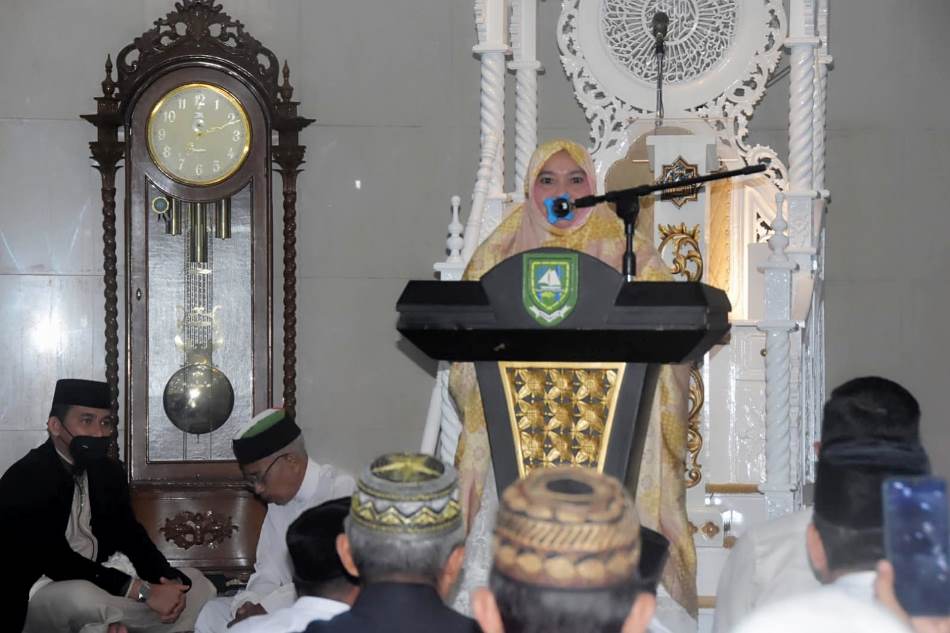 Sholat Id di Masjid Arafah Duri, Bupati Kasmarni Sampaikan Pesan Menyejukkan