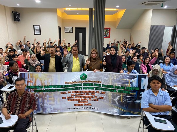 Dosen Pascasarjana Universitas Lancang Kuning Gelar Pengabdian kepada Masyarakat di PT Victory International Futures