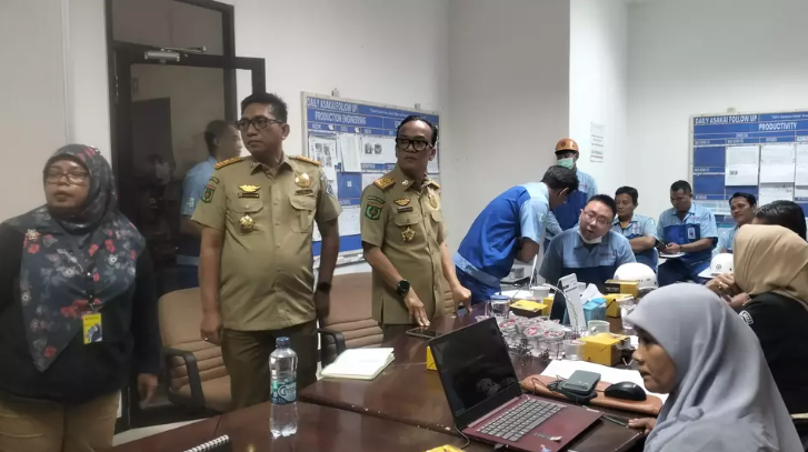 Wamenaker Imanuel Ebenezer Diduga Peras Pengusaha