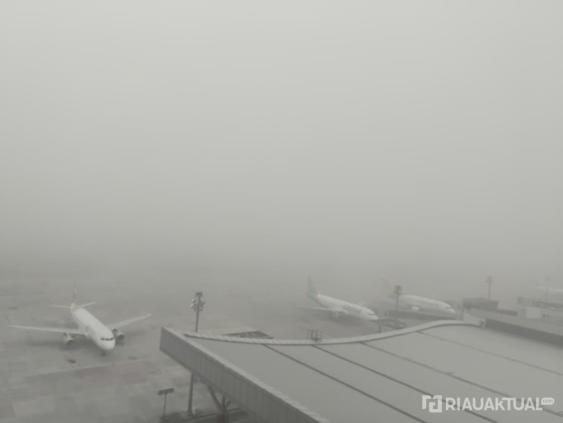 Kabut Asap Ganggu Pendaratan Dua Pesawat di Bandara SSK II Pekanbaru