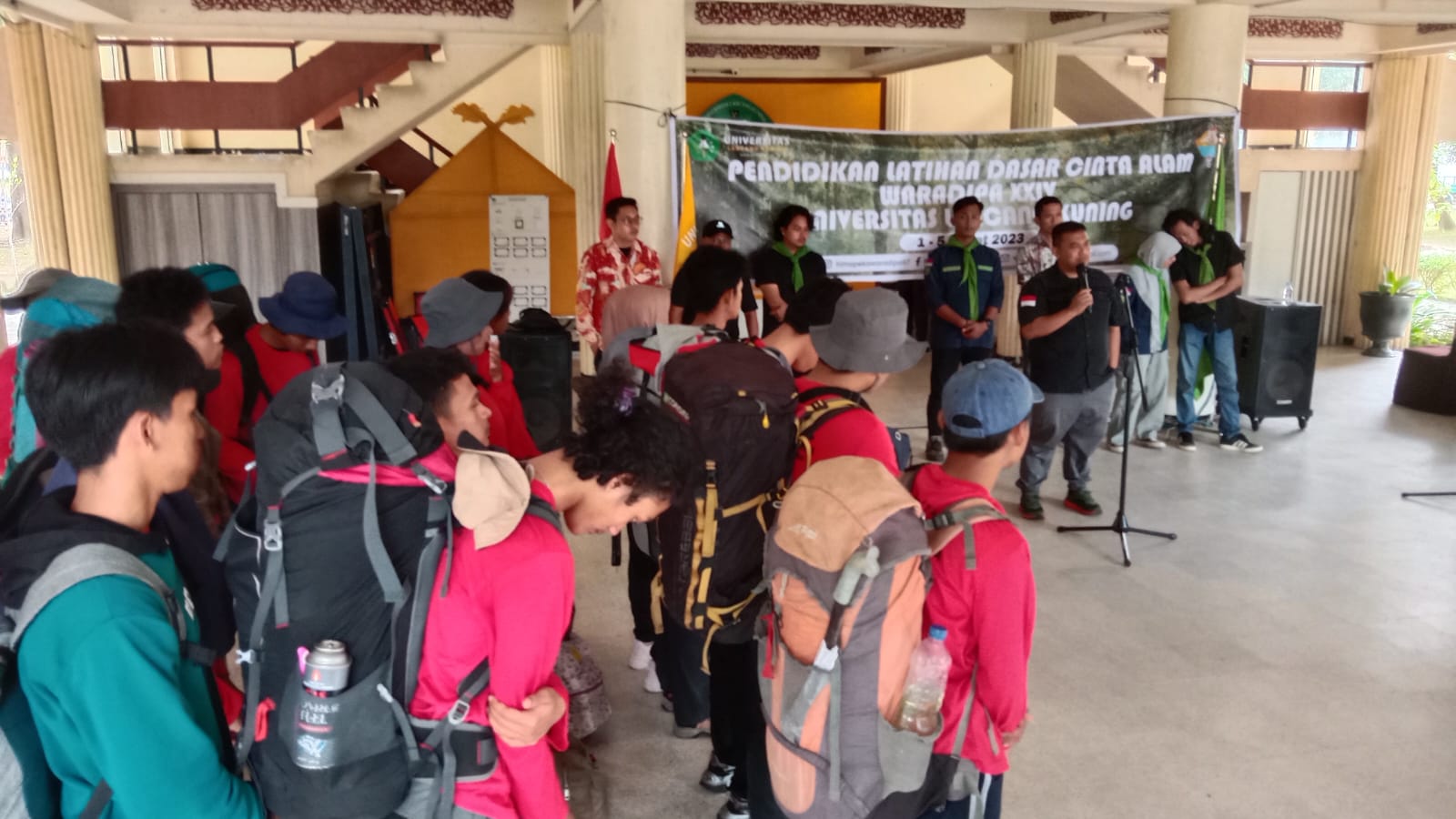 Wakil Rektor III Unilak Buka Pelatihan Dasar Cinta Alam Himapeka Waradipa