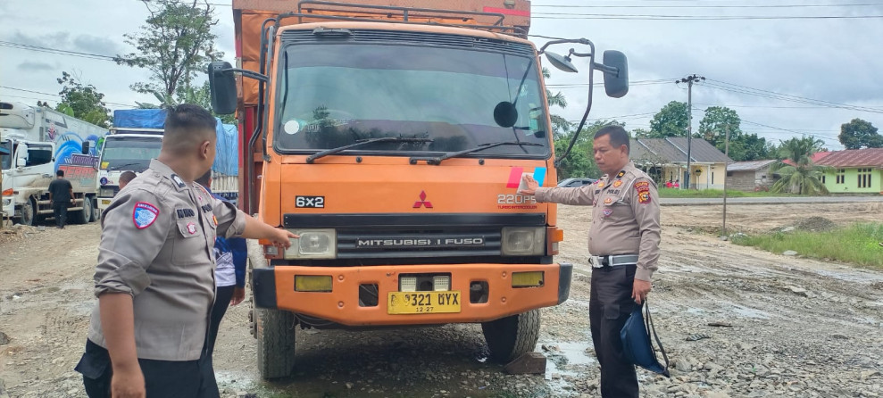 Lakalantas Maut, Seorang Warga Inhu Tewas Terlindas Truk