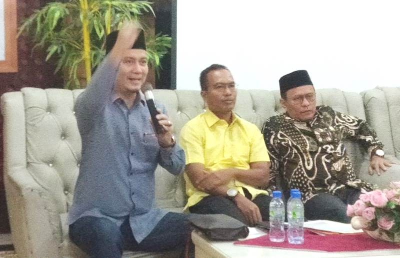 Ketua Fraksi PKS, Sebut Dua Kadernya Diduga Ikut “Berkhianat”