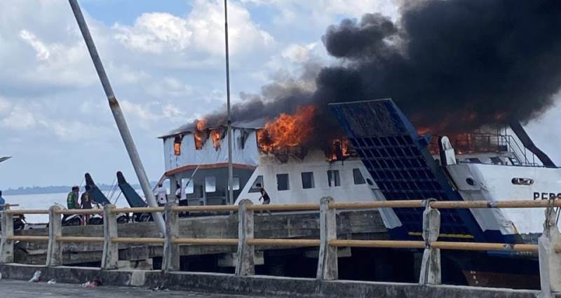 KMP Permata Lestari I Terbakar, Ini Ceritanya