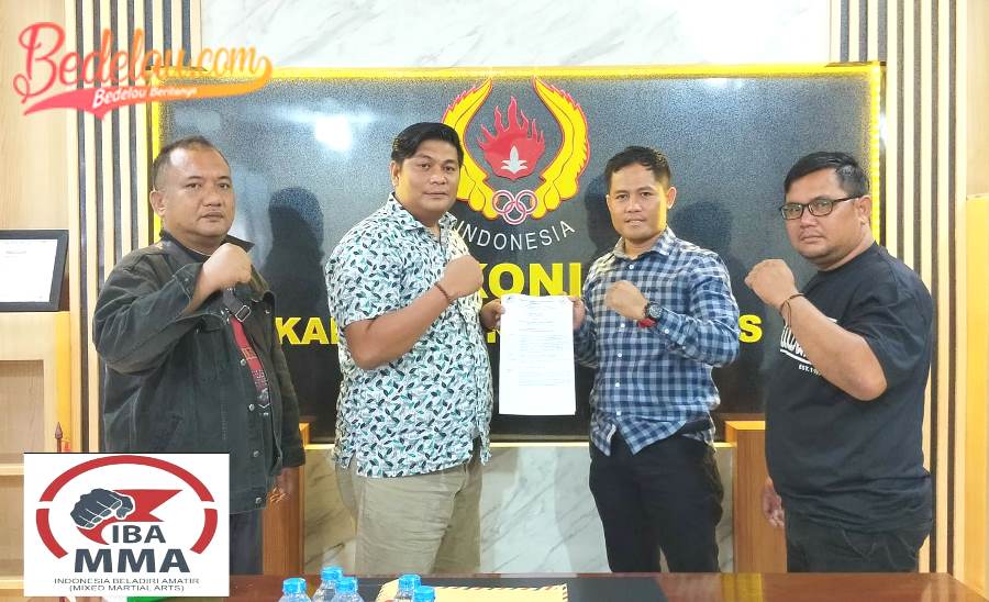 Tancap Gas, Pengcab IBA-MMA Bengkalis Serahkan SK Kepengurusan Periode 2022-2027