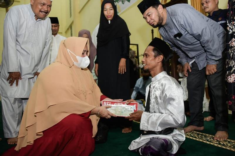 Pemkab Bengkalis Berkomitmen Lakukan Peningkatan Jalan Bengkalis-Sekodi