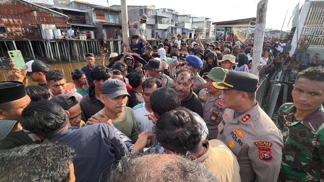 Usai Rumah Terduga Bandar, Warga Rohil Serang Tempat Karoke