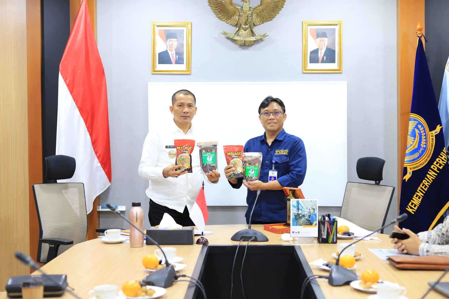 Sambangi Kementerian PUPR dan Kementerian Perhubungan, Bupati : Meranti Butuh Jembatan dan Pelabuhan