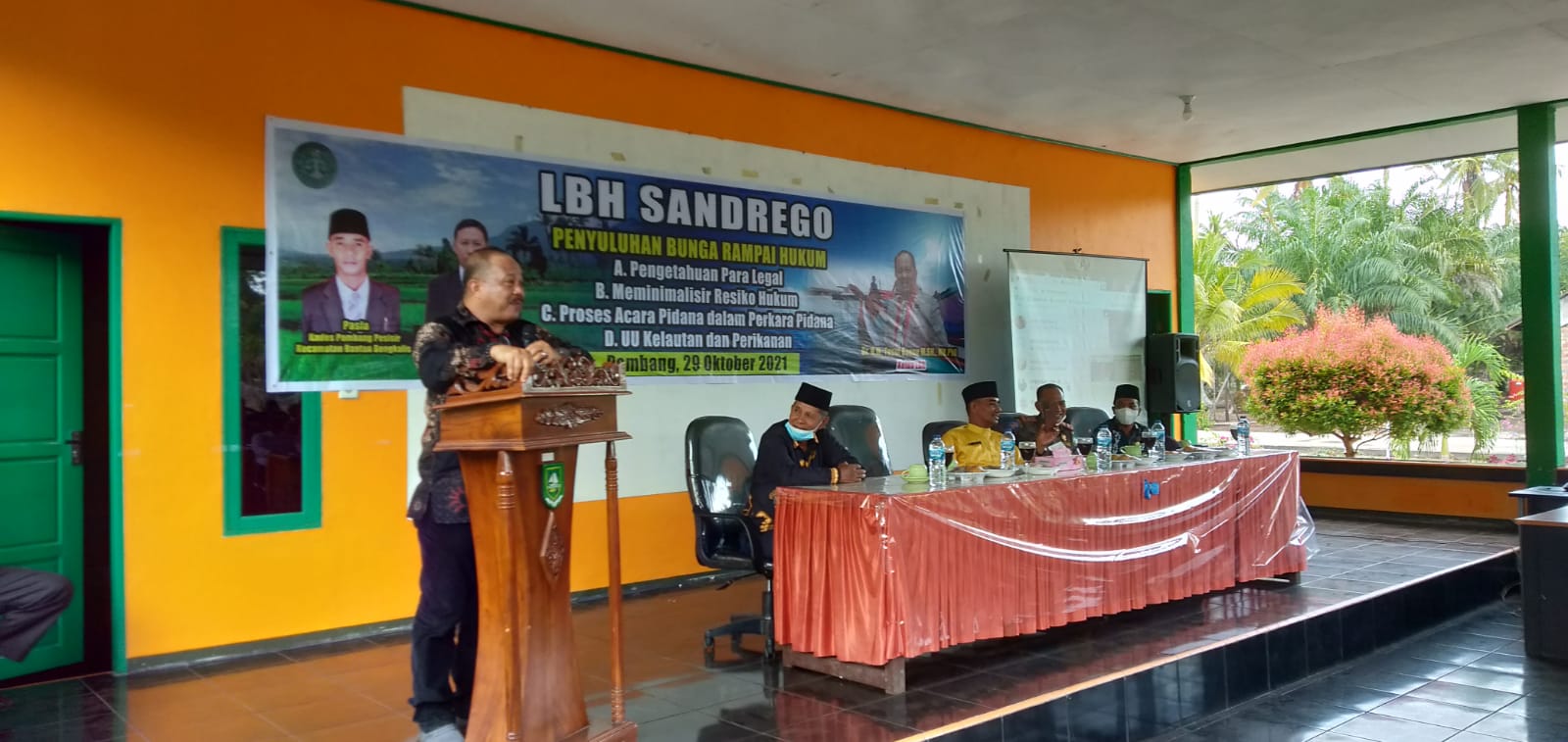 Penyuluhan Bunga Rampai Hukum, Pemdes Pambang Pesisir Gandeng LBH Sandrego