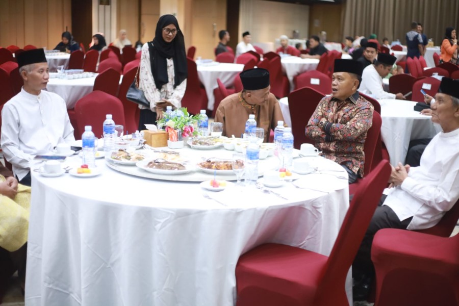 Bupati Asmar Buka Bersama Masyarakat Meranti di Pekanbaru