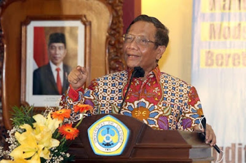 Jokowi Beri Gelar Pahlawan Nasional 4 Tokoh Provinsi, Ini Daftarnya