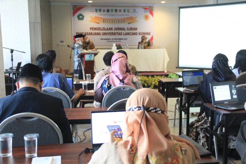 Pascasarjana Unilak Gelar Pelatihan Untuk Tingkatkan Penulisan Artikel dan Pengelolaan Jurnal