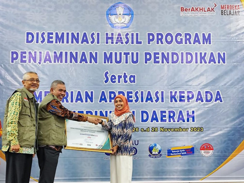 Kabupaten Kepulauan Meranti Raih Juara Utama Apresiasi Mutu Pendidikan se- Provinsi Riau